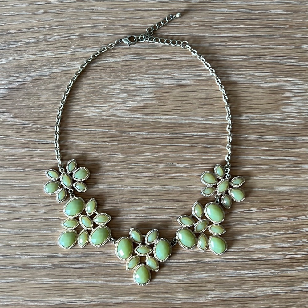 Green and gold necklace